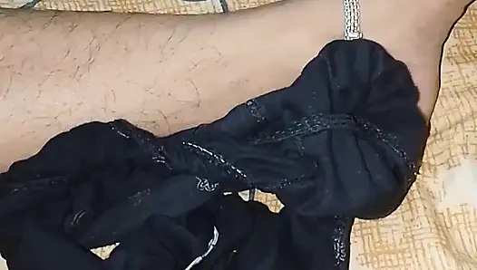 Neighbour's daughter fucked on the pretext of giving her cold water