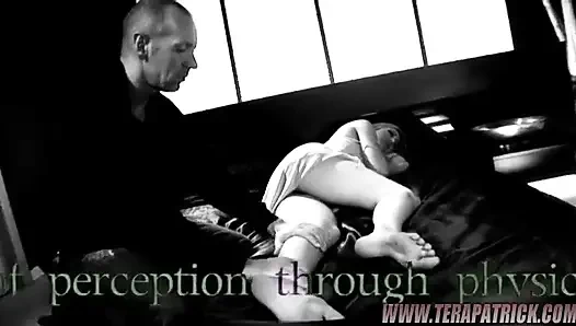 Stimula: Gwen Diamond, Chris Charming'in yer aldığı sahne 5