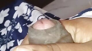 Kétségbeesett srác élvezi a maszturbálást Nagy fasz Fekete fasz