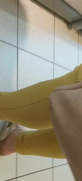 Nice young milf feet and footjob toes and faceshot 2019