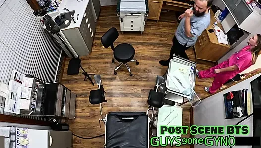 Nurse Tyler Lynn Sounds Dr Canada