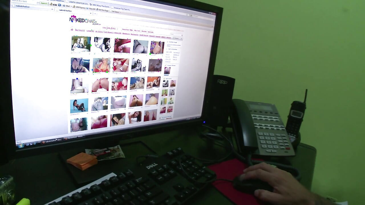 Loira de salto alto gosta de dando prazer ao pau do cara musculoso