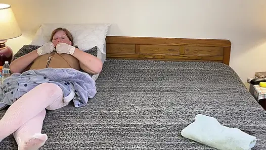 Granny Carmen's Norwegian Wood Blowjob: Begin The Beguines 72825CAMS26M