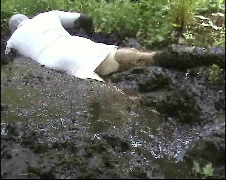 mud dress 66