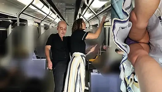 Bepergian dengan kereta api menjadi semakin sulit.