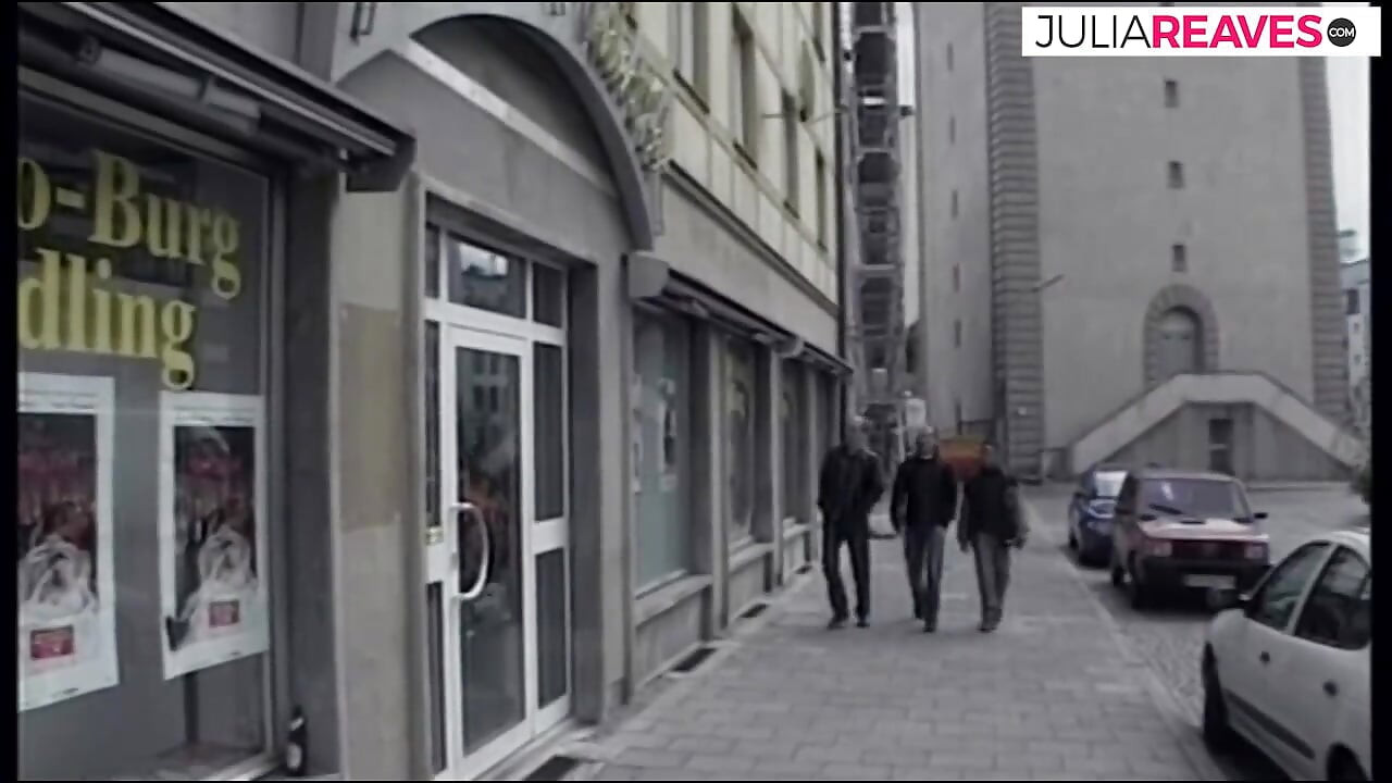 Blonda de 18 ani începe cu primul ei videoclip cu futai la audiție