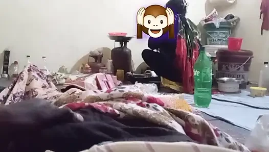 I was cooking and the guy masturbated behind my back. Indian desi boy and mummy