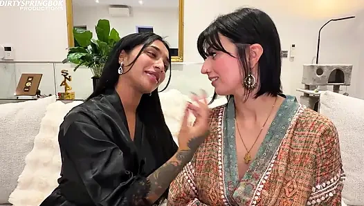 Aaliyah dan yasmina bersatu kembali untuk idul fitri