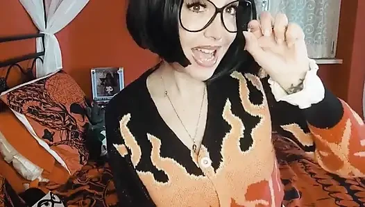 Cewek raksasa ini benar-benar cantik dan sadis, ngidam ditolak