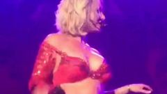 Britney Spears Wichs-Herausforderung Juli 2017 (Update)