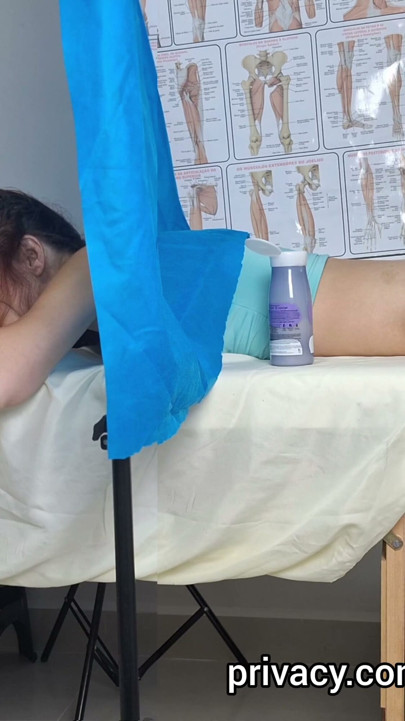Wife shows ass to gynecologist next to cuckold! | Clip 1