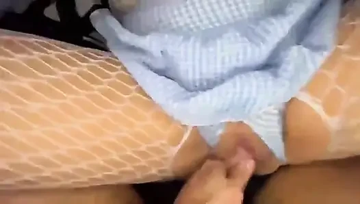 Cewek semok latina dengan toket besar lagi asik ngentot