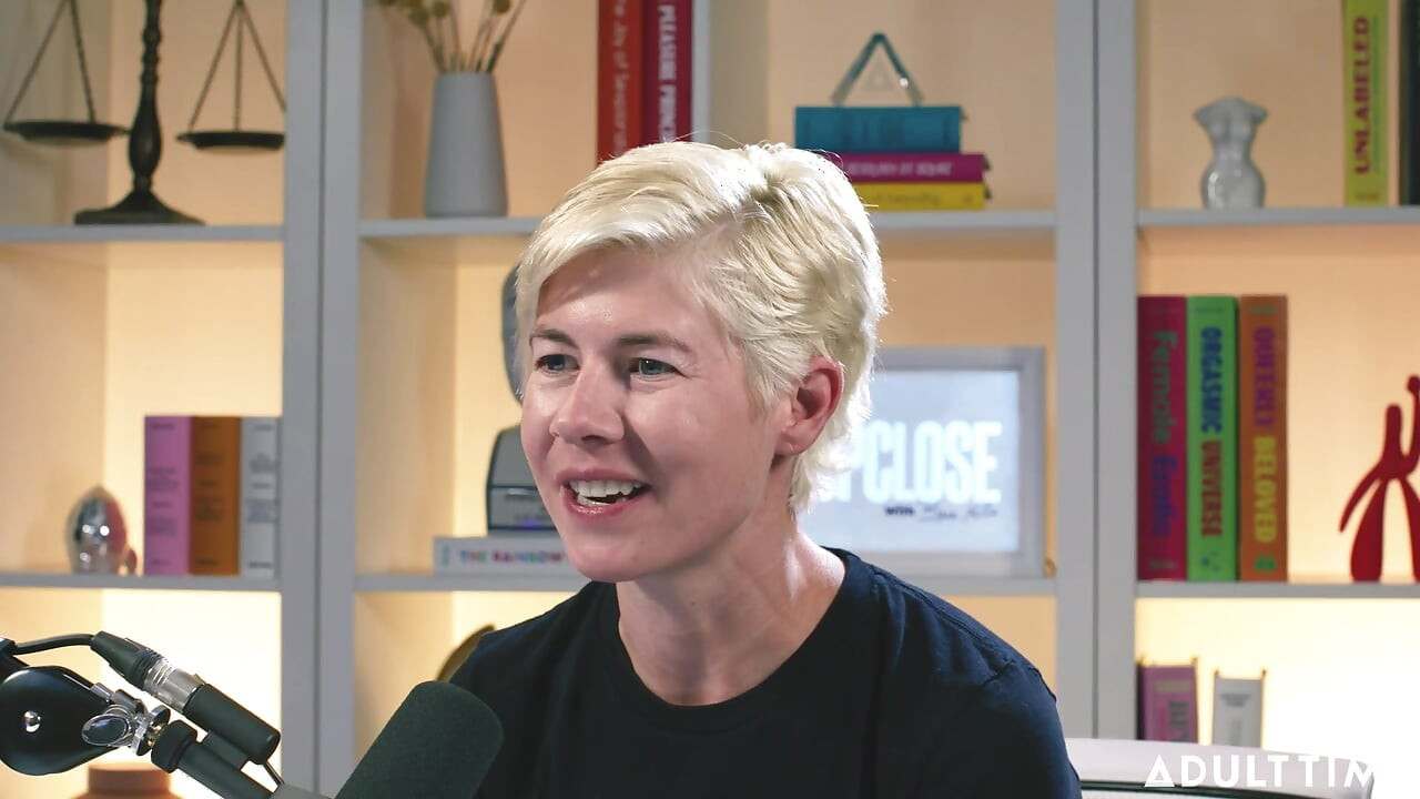 Gal Ritchie: Spiegler Girl & Hentai Lover the Adult Time Podcast