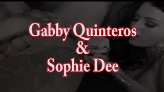 Gabby Quinteros ottiene la figa compiaciuta da Sophie Dee