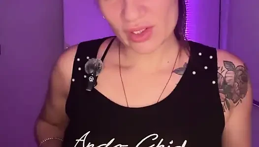 Üvey kız kardeşinizle görüntülü görüşme JOI'ye dönüşüyor