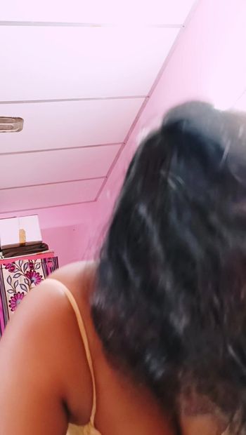 Telugu sexy dona de casa mostrando buceta, telugu falando putaria
