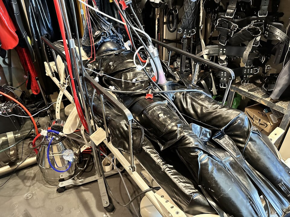 Heavy Latex SeriousKit Therapy