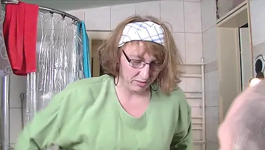 Bagus, sekarang aku bisa mandi lagi