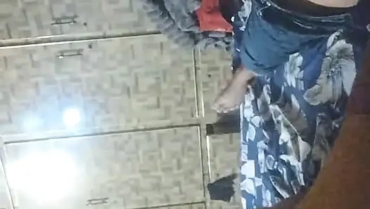 She goes live and she ask me fuck me live I fuck live chubby bhabhi