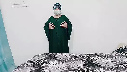 Arab Niqab Chubby Showing Big Tits and Pussy