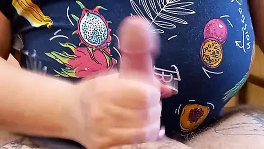 Blowjob dan masturbasi penis dari wanita gemuk dewasa 5
