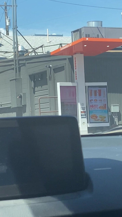 ダンキンでの公共の場でのオナニー