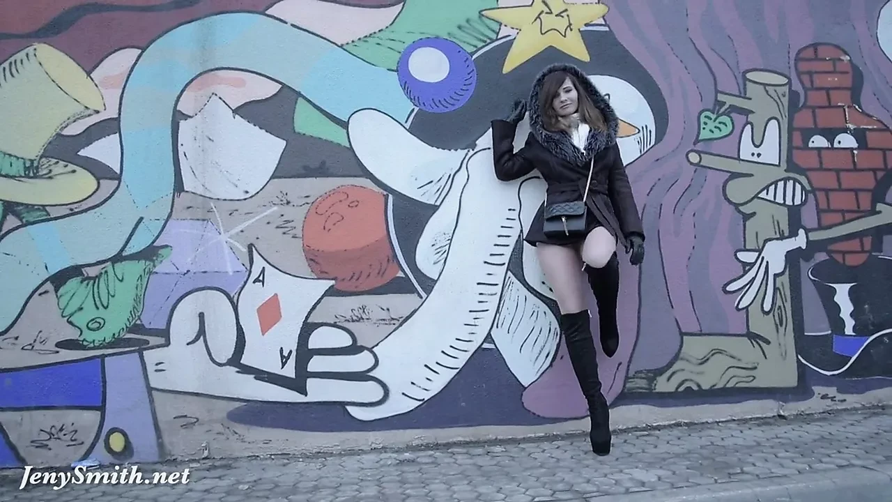 Jeny Smith pantyhose and high heels fetish tease