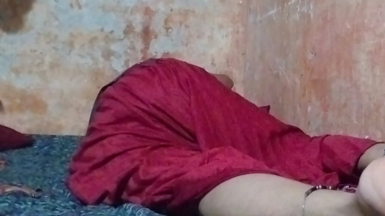 Bimar Gharwali Ki Mari Chut