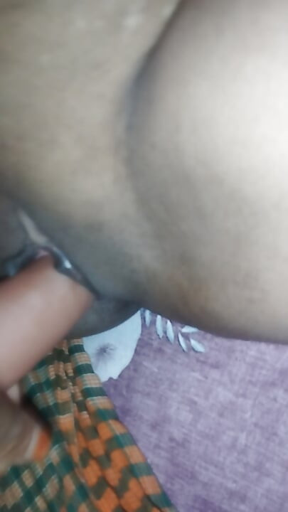 HOT Bangladeshi Viral Young Girl Sex with DILDO