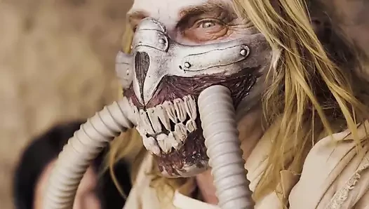 Furiosa me mohon untuk dientot sama kontol besar (madi collins) - parodi cosplay bokep furiosa