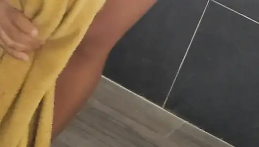 I spy on my sister-in-law and she discovers me. It gives me a surprise.