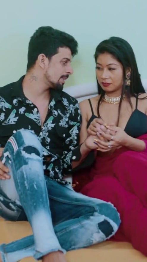 Hot Desi Indian Assam pornstar Gargi first time in saree full hard core sex with boyfriend | Clip 1