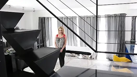 Jennifers heiße körper-zu-körper-massage