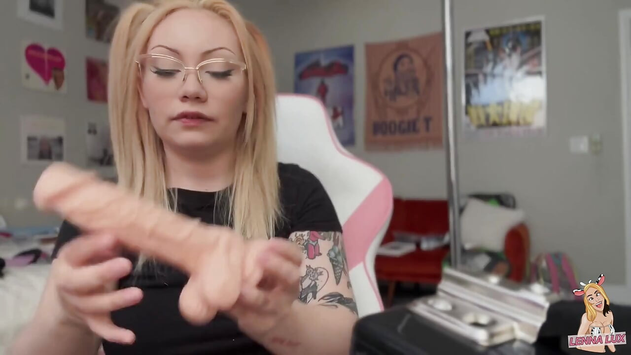 Ich entpacke meine fickmaschine