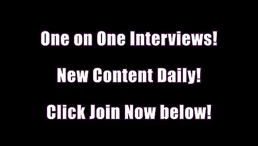 Lauren laurent lagi asik muasin memek berbulunya pakai mainan seks dengan jembut lebat