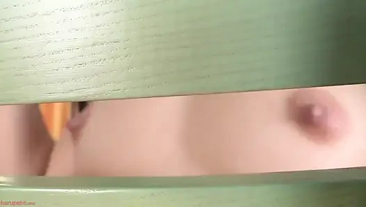 Jena позирует