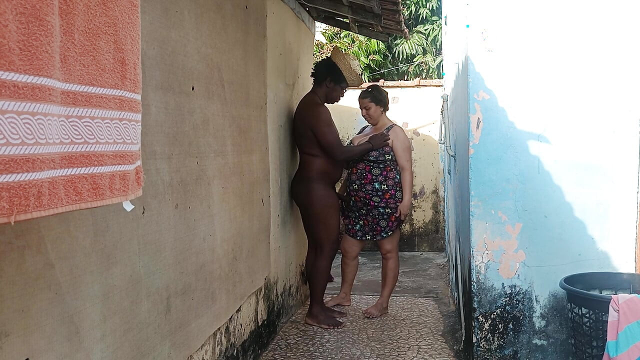 J'éjacule dans la bouche de la bonne