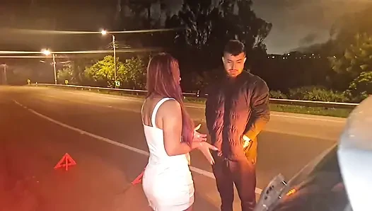 Polisi Menemukan Kami Bercinta Di Jalan Nasional Dan Bertanya Kepada Kami...