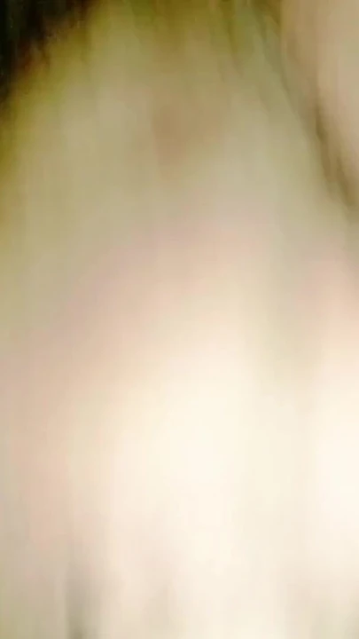 Un momento accattivante da "A pecorina desi mentre suo marito lavora"