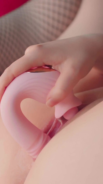 Intense Clit Licking Orgasm Ends With Massive Squirt | Clip 2