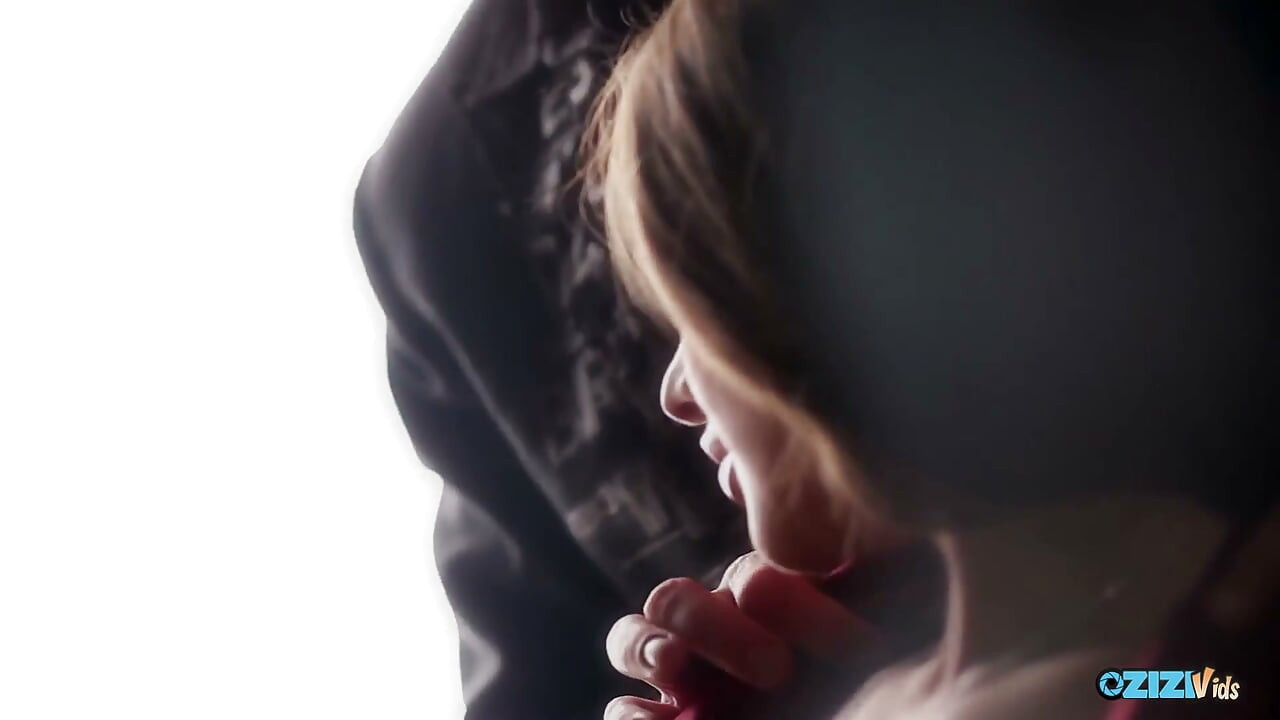 Her Kissing Moves Are Soft but Her Deepthroat Is the Bravest Thing of All Time