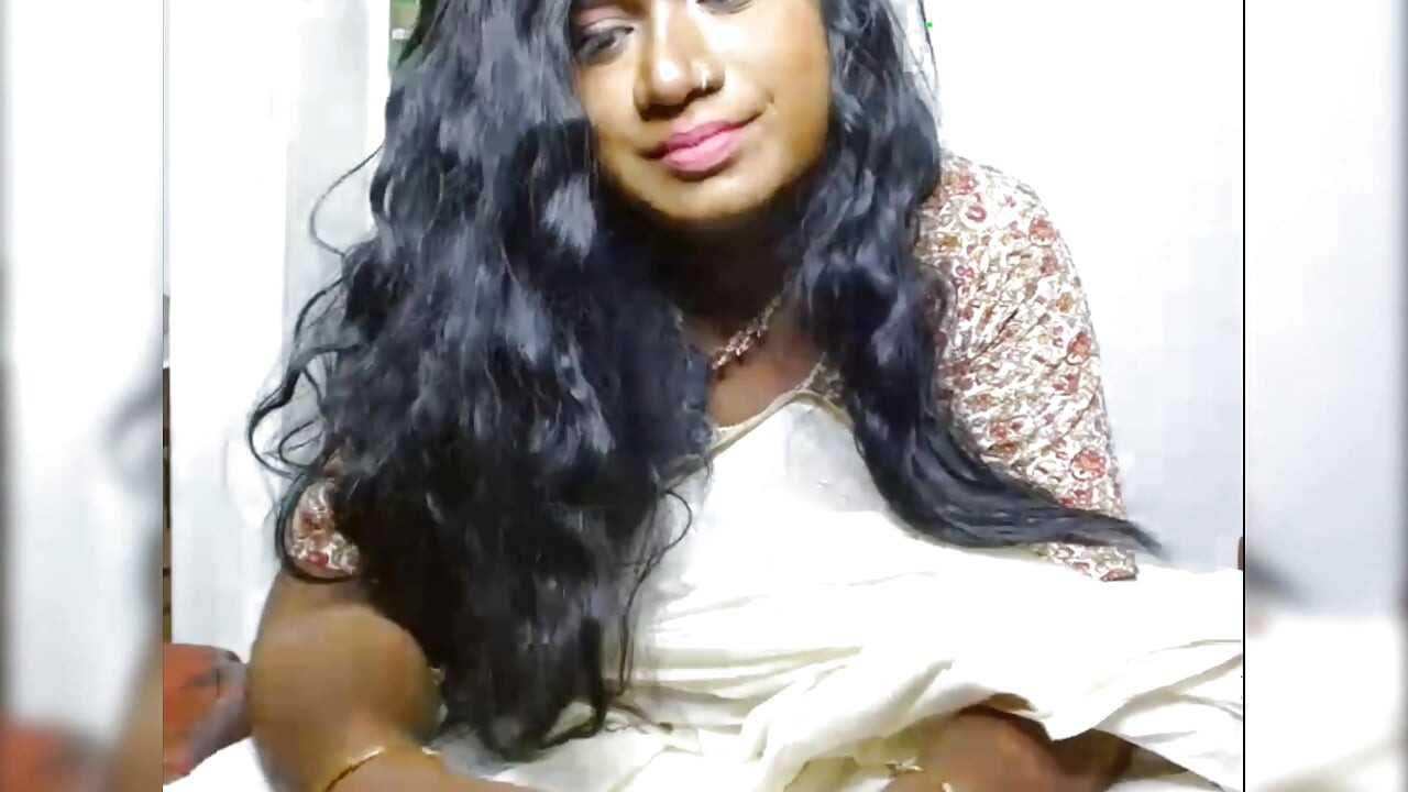 Karala Trans women Naughty hard sucking Her Fingers