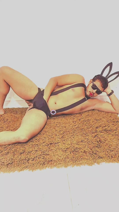 Arthur is a very naughty CariocasHot21 with a very tasty butt and greedy. It is top of mind and will make you very crazy with horniness!