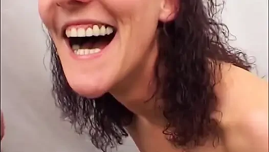 Aku suka memek dan dildo
