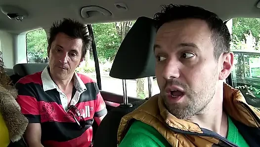 Çifte penetrasyonlu pound'da üçlü anal sikiş