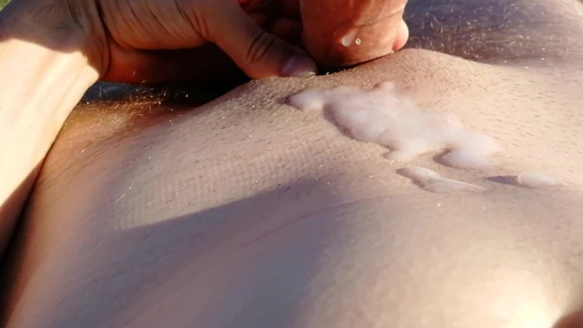 hot summer outdoor wanking - wanna eat my sperm cum