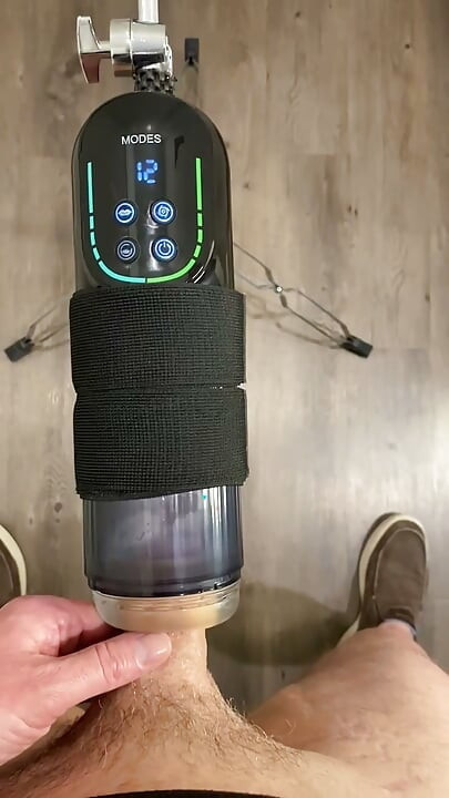This Hands Free Toy Makes Me Spew Multiple Cum Loads!