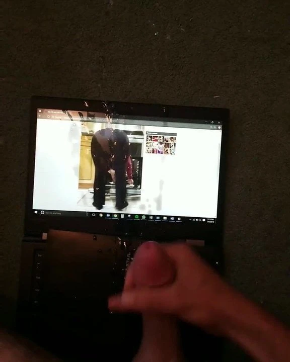 Cum tribute My step moms Round ass bent over