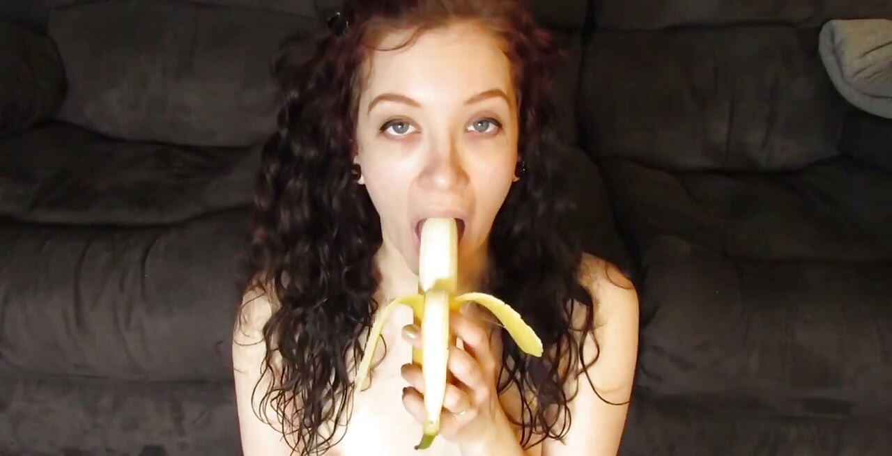Sexy Brunette Loves Bananas