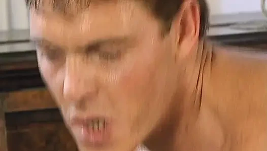 Deutsche transe genießt heißes analfick-fest mit versauten schätzchen und geilen typen